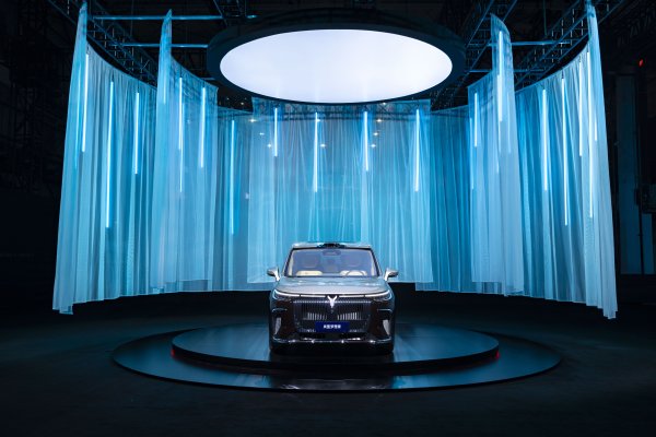 投查查配资 自主高端MPV如何破局？岚图答案是这样